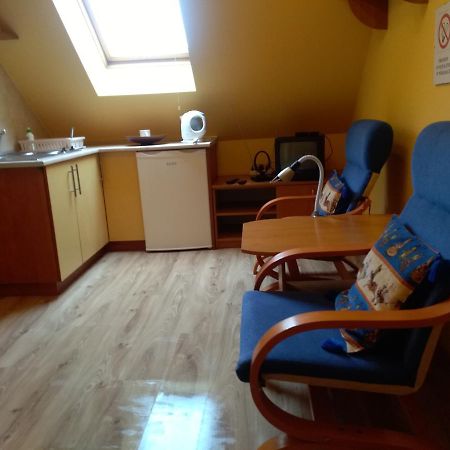 Gospodarstwo Agroturystyczne Ania I Filip Izabelin (Kramsk) Exterior foto