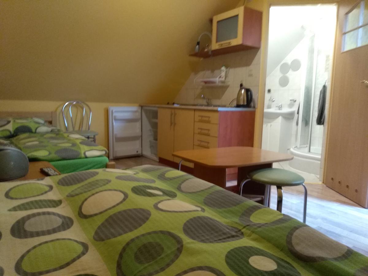 Gospodarstwo Agroturystyczne Ania I Filip Izabelin (Kramsk) Exterior foto