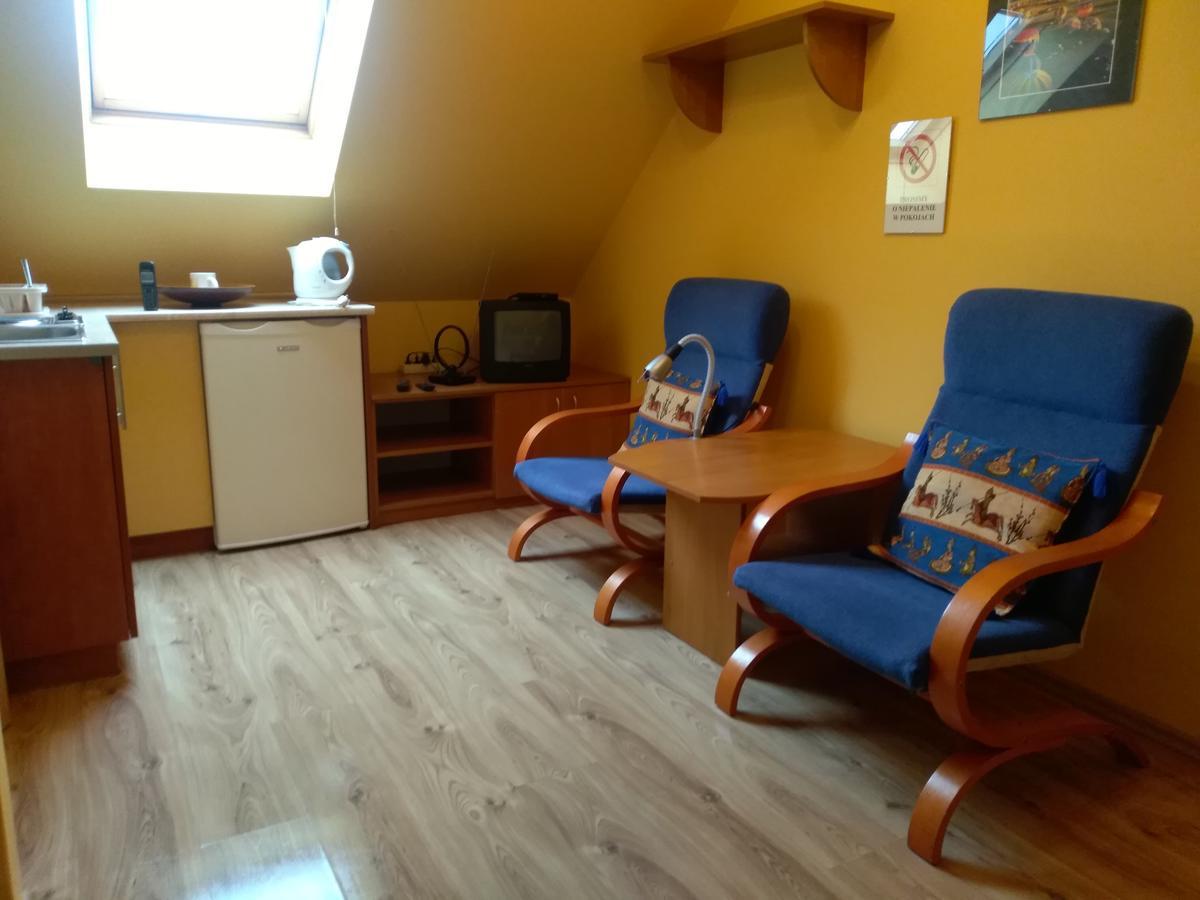 Gospodarstwo Agroturystyczne Ania I Filip Izabelin (Kramsk) Exterior foto